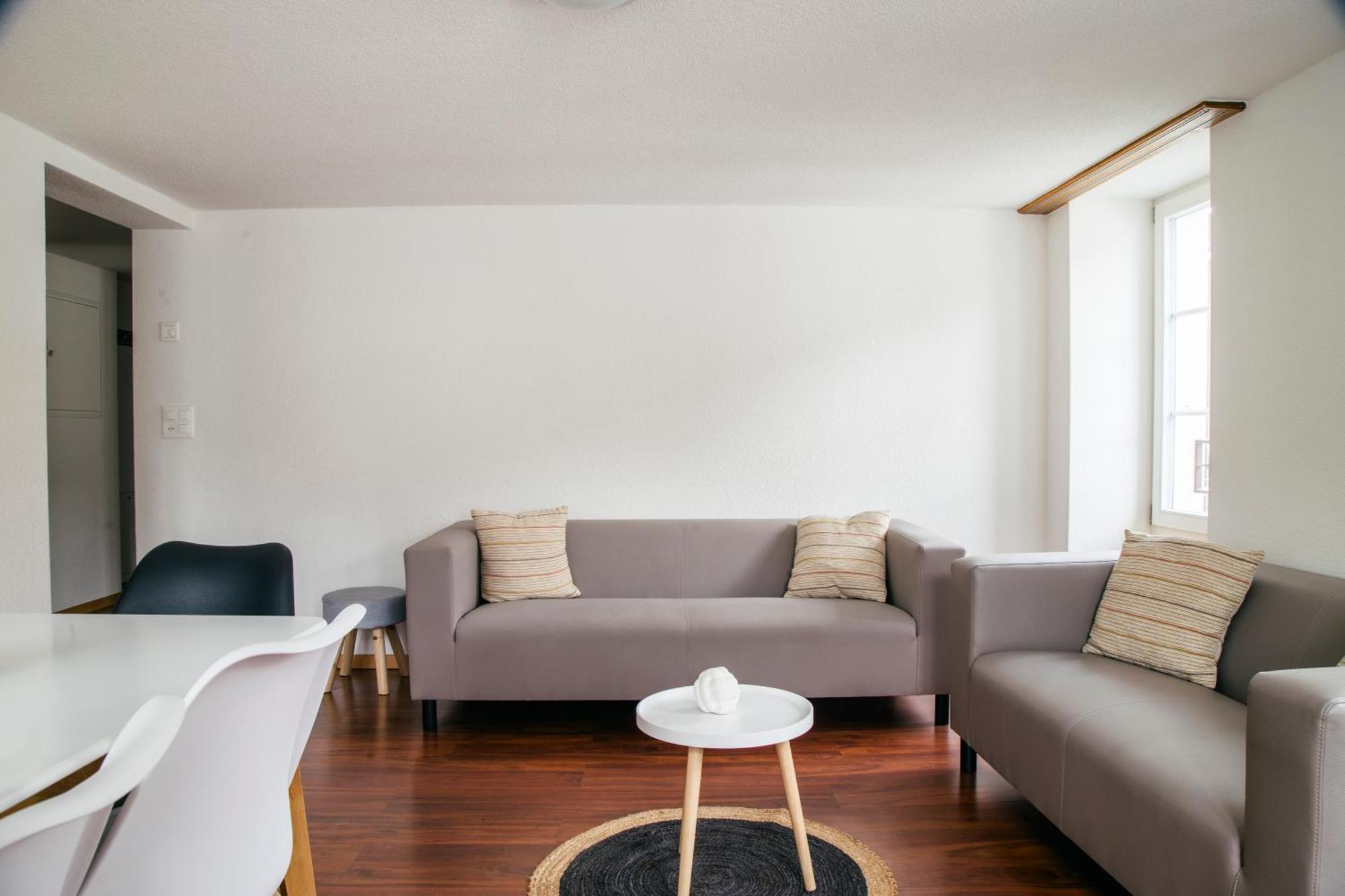 Nimbuzzz Apartments Unterseen Rum bild