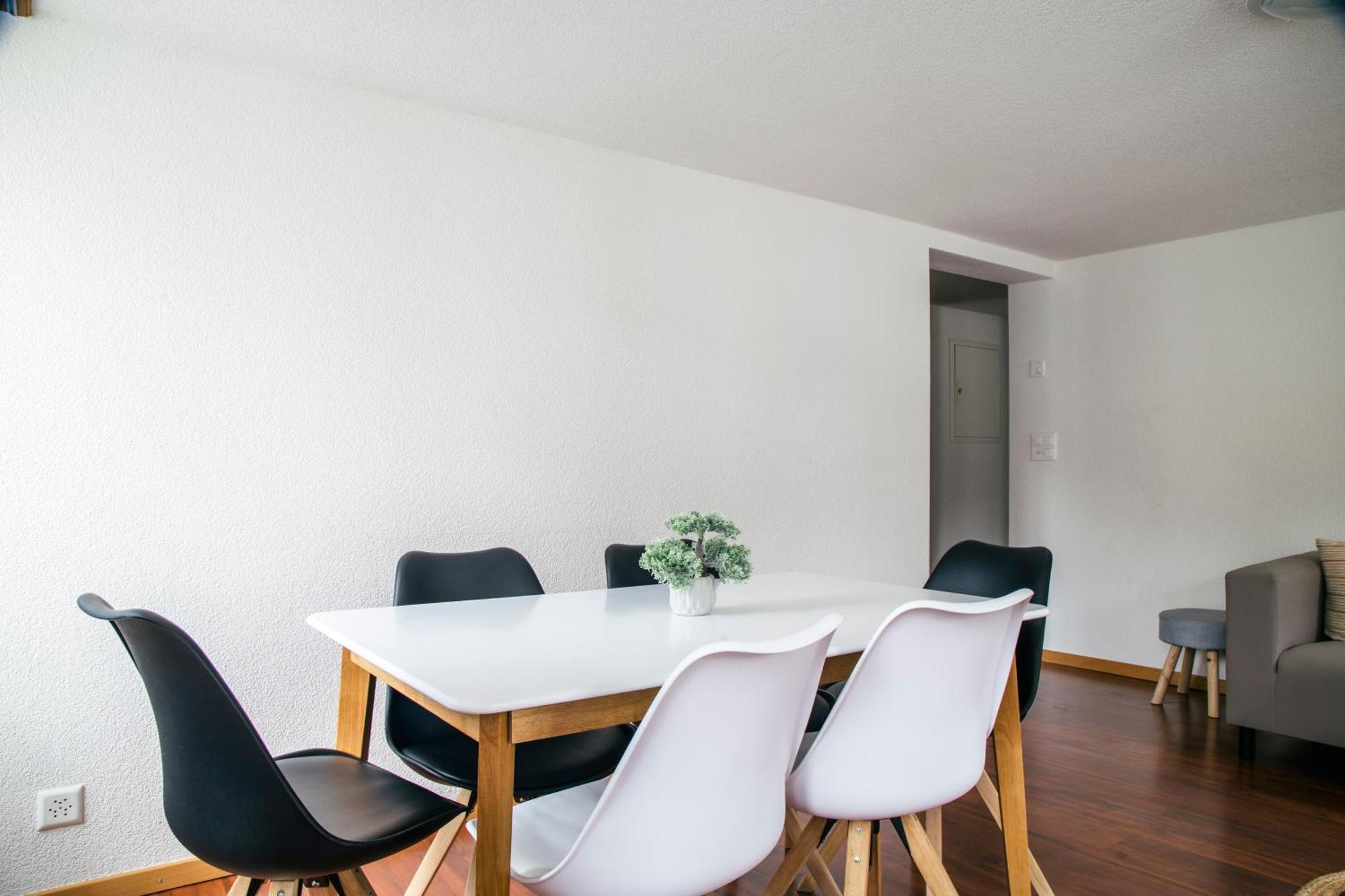 Nimbuzzz Apartments Unterseen Rum bild