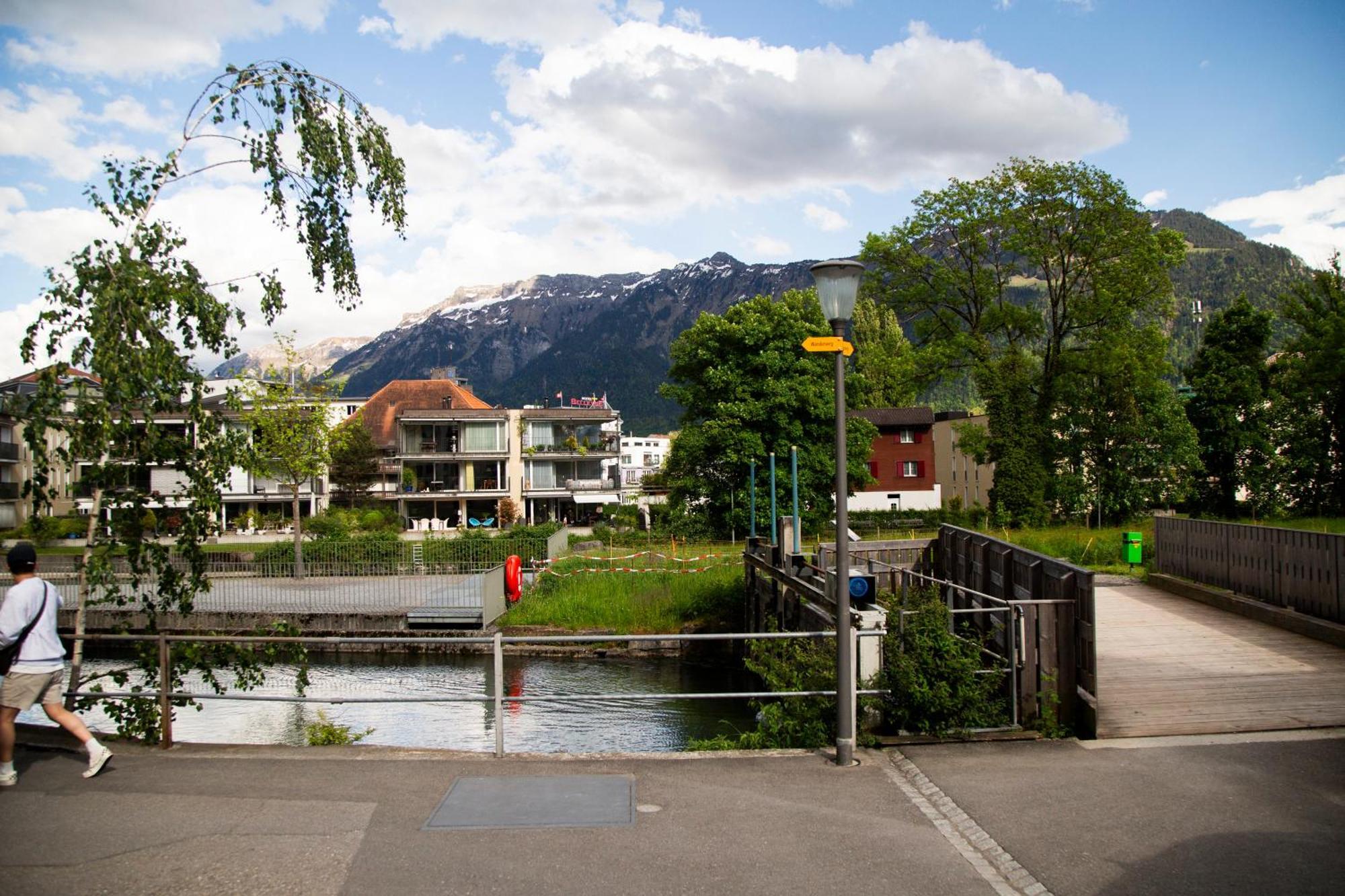 Nimbuzzz Apartments Unterseen Exteriör bild